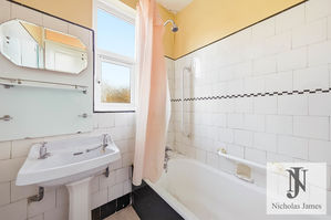 Photo 25- click for photo gallery